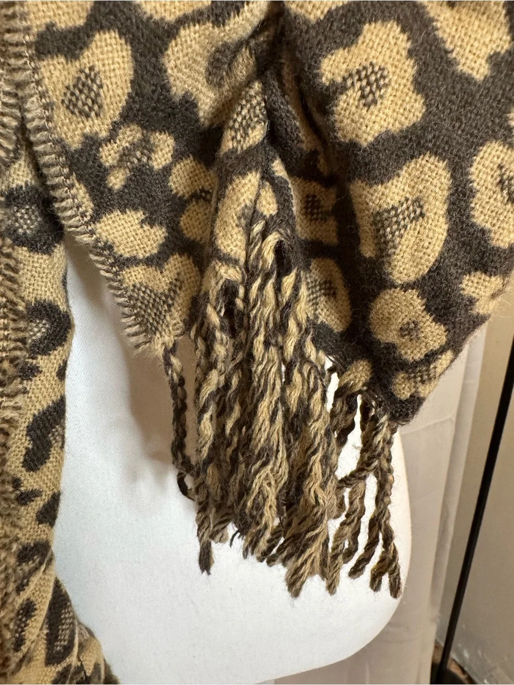 Leopard Print Fringe Knit Scarf in Black and Tan
